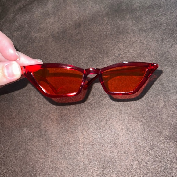 5/$25 New Shein Sunglasses - Picture 6 of 7